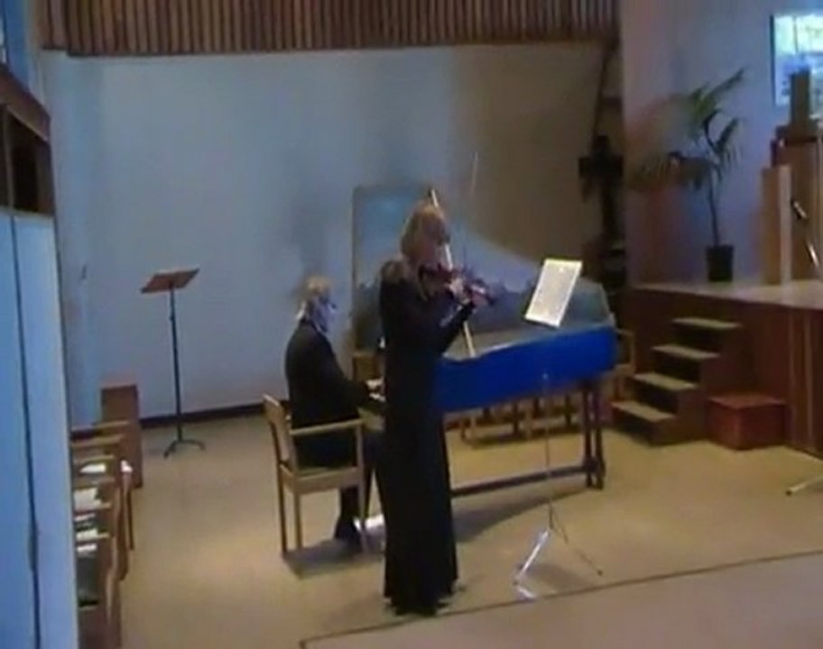 YouTube - "Le Tambourin" pour violon et clavecin de J-M Leclair