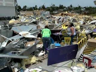 USA/tornades: la solidarité s'organise entre les habitant