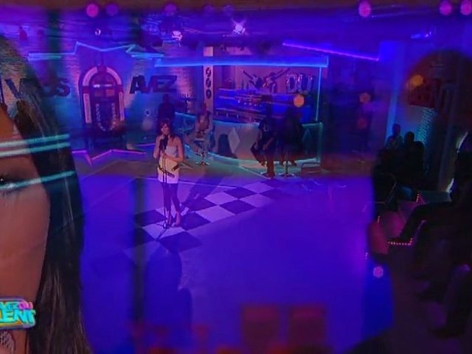 Adeline reprend "Hero" de Mariah Carey - 02/05/11