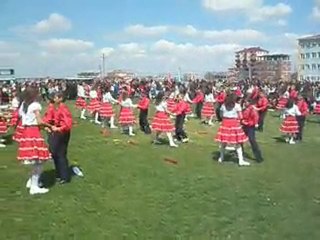 kızılpınar ilköğretim okulu 5. sınıflar gösterisi