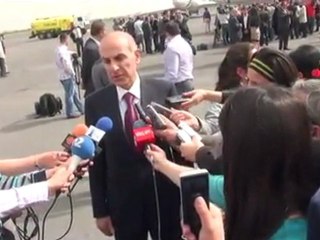 スホーイ　スーパージェット100　商用飛行デビュー！