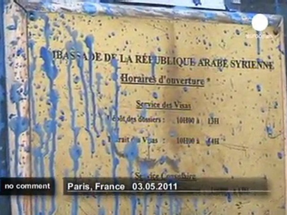 Reporters Without Borders activists paint... - no comment