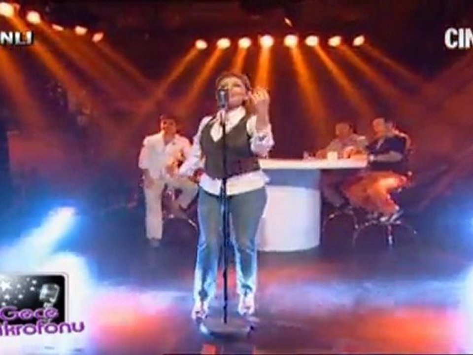 Muazzez Ersoy - Potpori Ağlama Değmez Hayat (Gece Mikrofonu) HQ izle