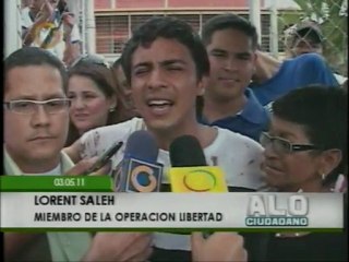 Lorent Saleh a su salida de la revisión médica