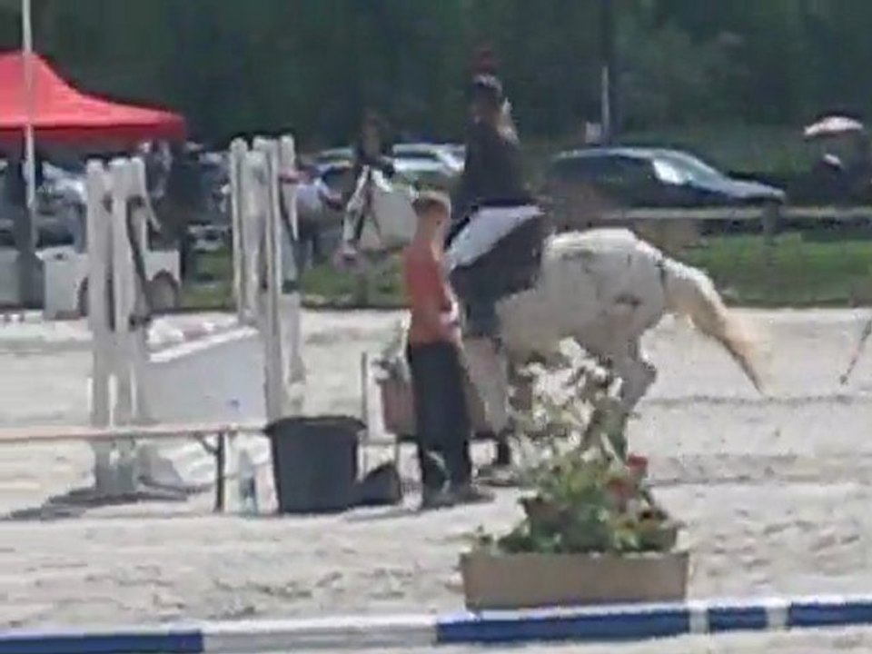 Lucie & Odyssée en club2