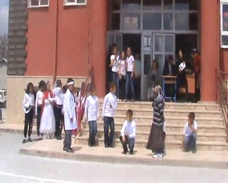 5 küçük maymun-ingilizce