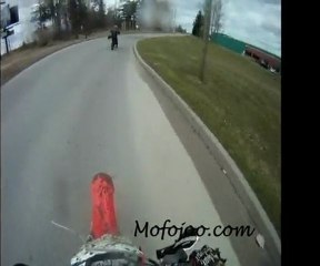 Fail wheele motocross crf450 on road curve
