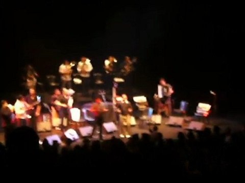 MUSIQUE DES BALKANS : au cirque