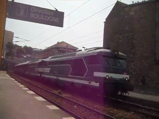 le vsoe tracté par une um de bb 67400