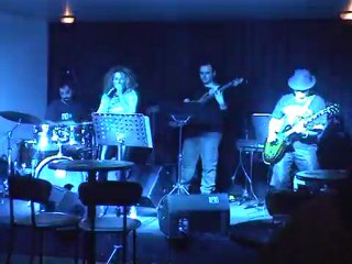 SARE UCAR -FLY AWAY COVER