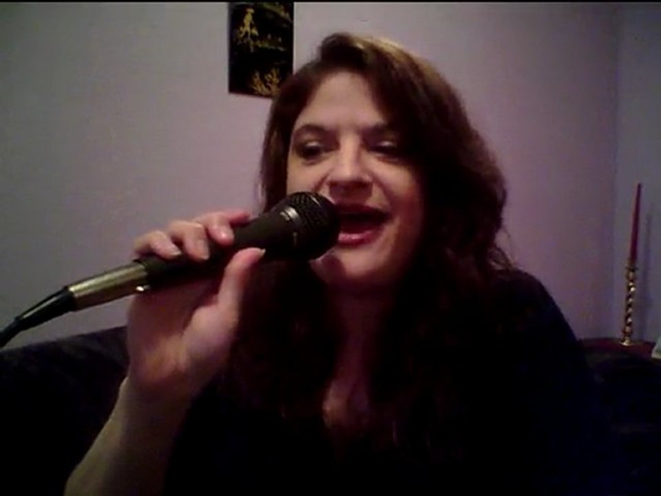 Singing a COVER of Katy Perry E.T.