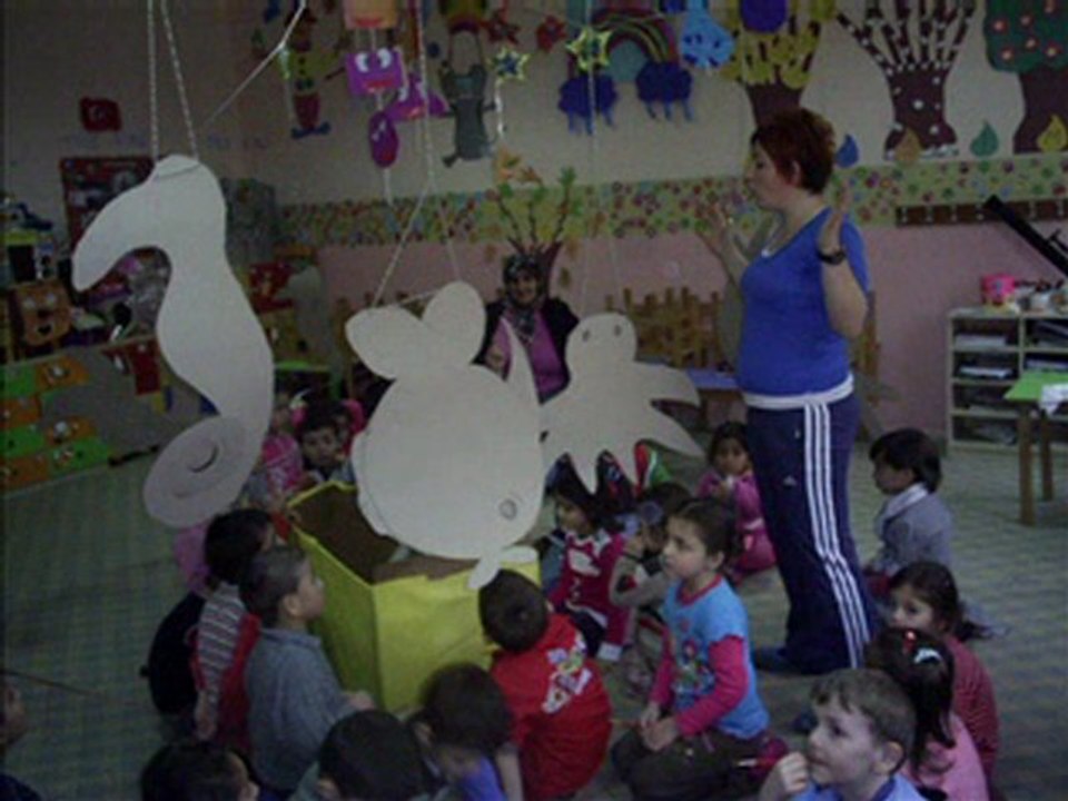 Giresun Yağlıdere Merkez İlköğretim Okulu ( Anasınıfı tarafından " Anneler Günü " için hazırlanan slayt1 )