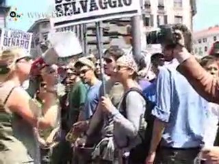 Sciopero 6 maggio. Tensione studenti polizia davanti a Bnl