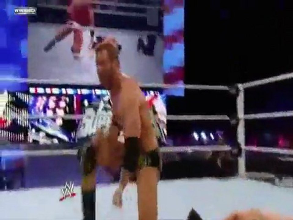 Evan Bourne vs Zack Ryder (WWE Superstars 5/5/11)
