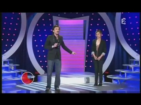 Arnaud Tsamère pensionnaire de l'émission on n'demande qu'à en rire