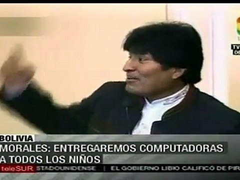 Bolivia entregará computadoras a niños