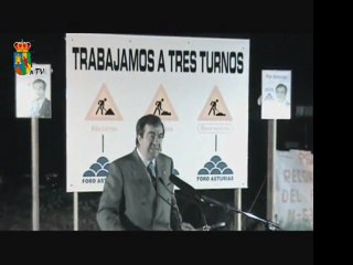 Pegada de Carteles de FORO ASTURIAS en el Bao