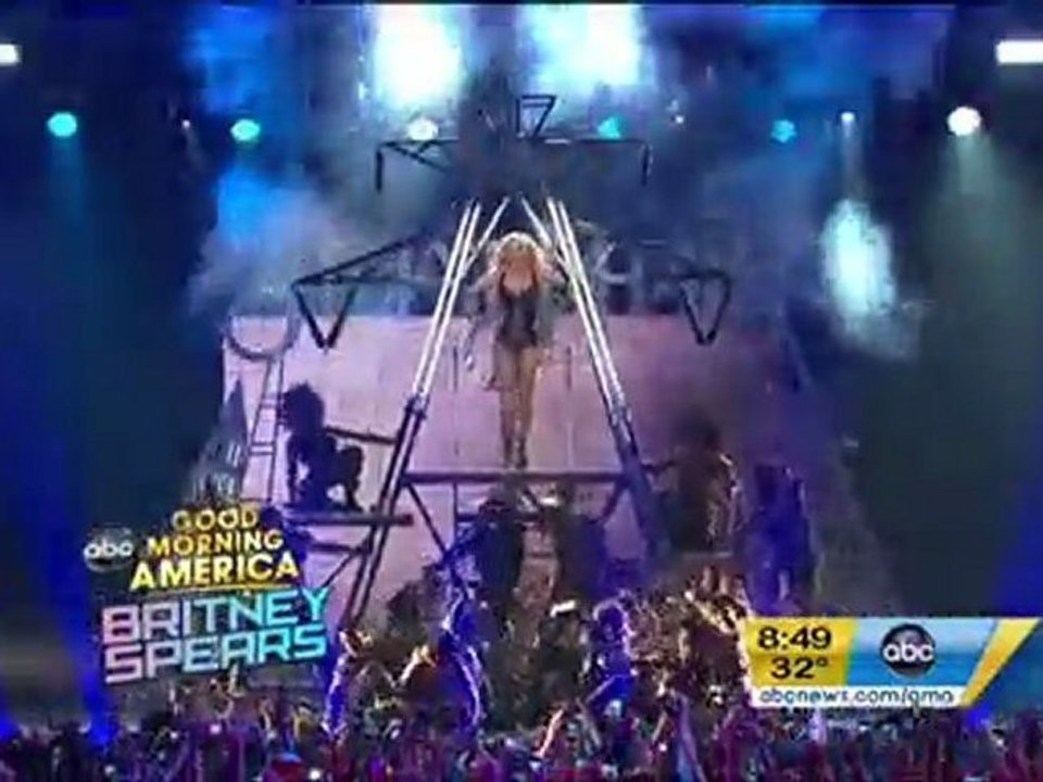 Britney Spears ++ Till The World Ends GMA (2011)''@JB59
