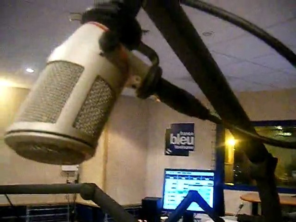 COULISSES DE LA RADIO