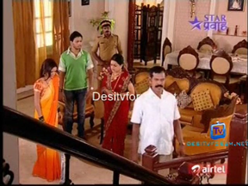 Tujha Vin Sakhya Re - 7th may 2011 Video Watch Online pt1