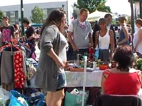 Vide grenier à Vincennes avec les commerçants est de Vincennes samedi 7 mai 2011