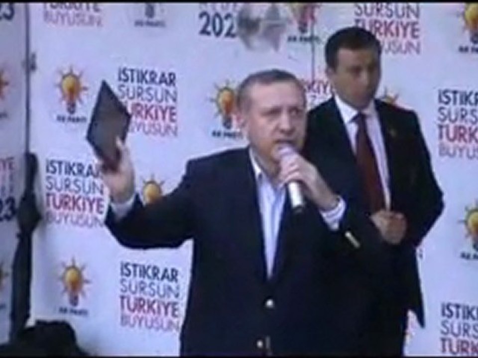 "Solun kalesinde" Sol'dan vurdu