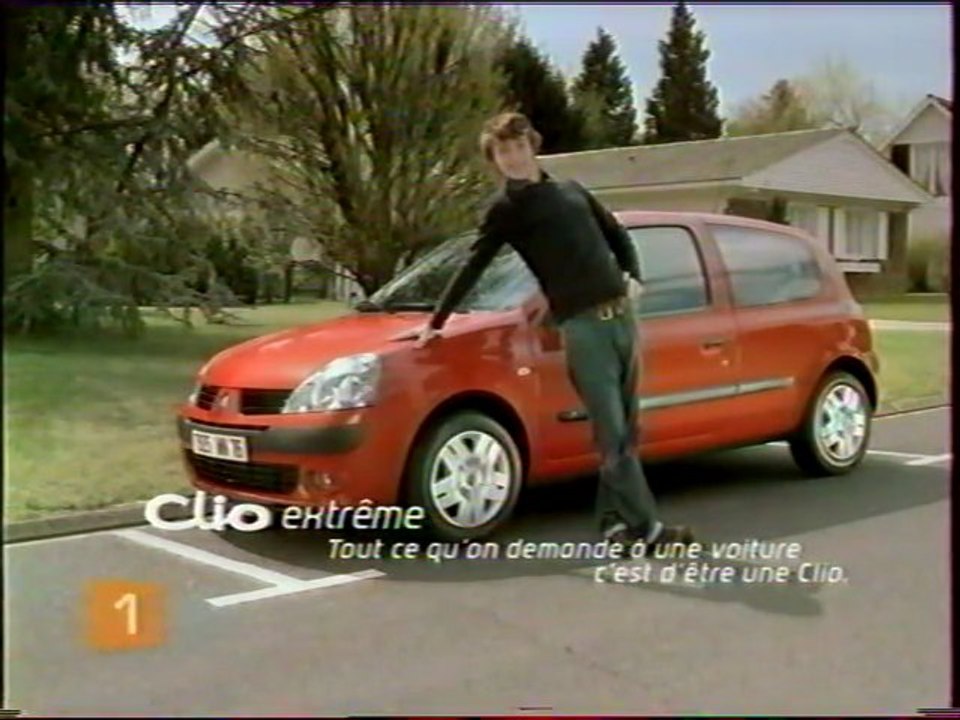 Publicité Clio Extrême RENAULT 2004