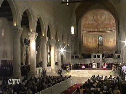 Papa: Tineri în politică pentru „construirea unei vieţi bune”