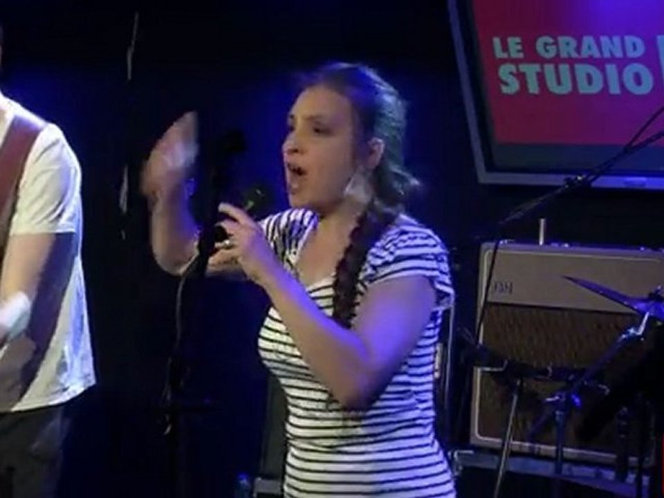 Catherine Ringer : Pardon en live dans le Grand Studio RTL présenté par Eric Jean Jean