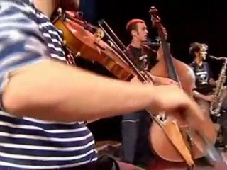 Les Hurlements d'Léo en résidence à la Puce à l'Oreille