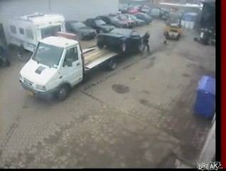 Disastro a quattro ruote