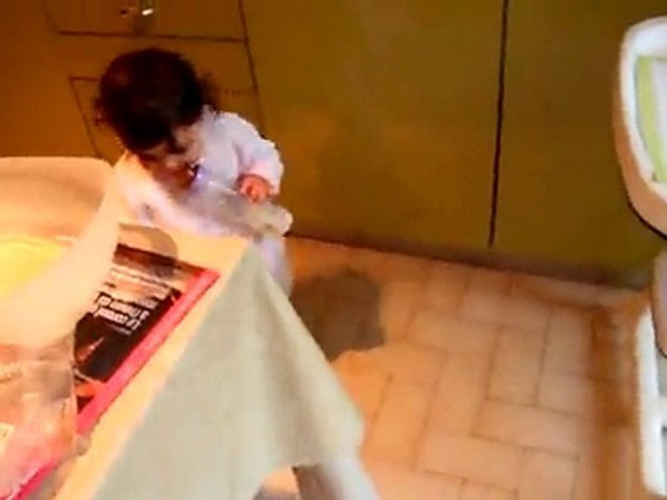 Camille : le tour du monde ? non le tour de la cuisine ! le 5/5/11