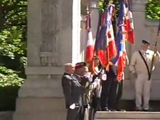 8 MAI A VESOUL : REVUE DES TROUPES