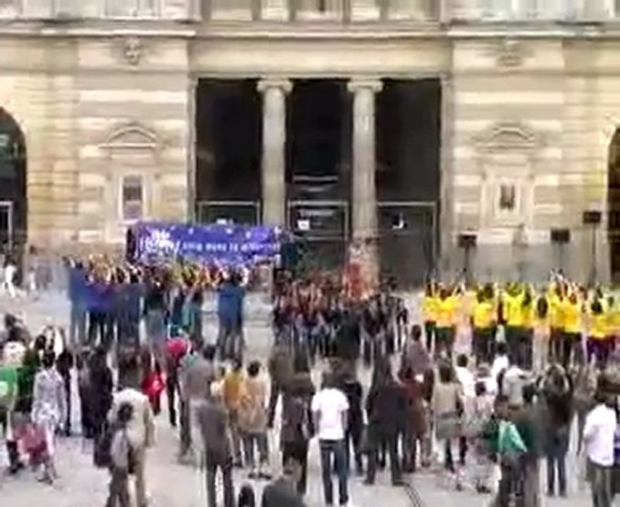 Angers fête l'Europe "Unie dans la diversité" : flash mob - vidéo officielle