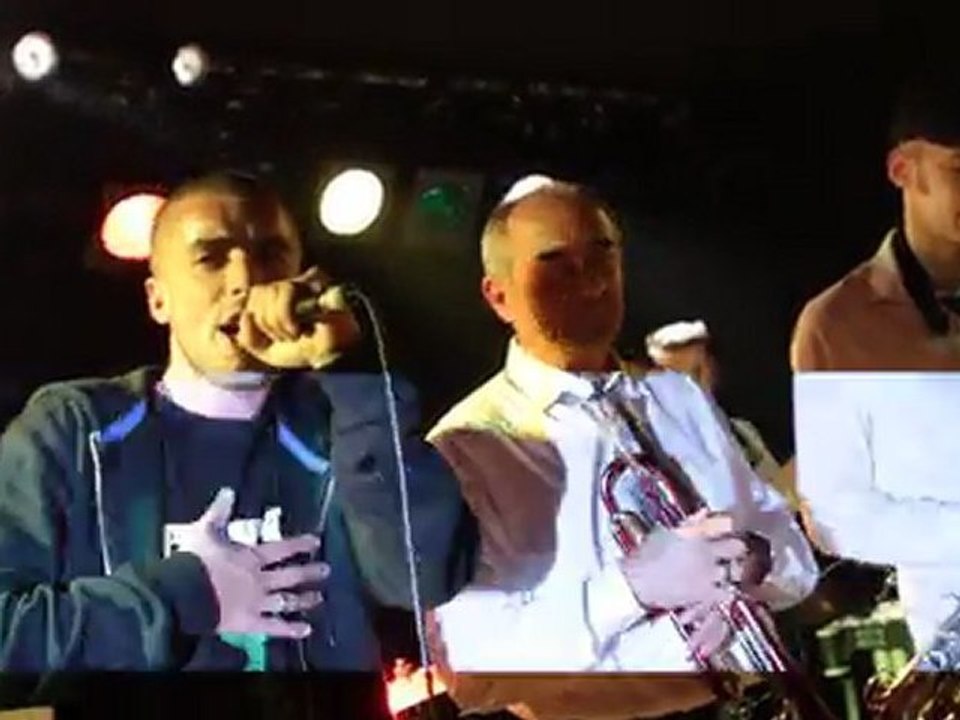 Extrait 1 Les Joueurs de "Pih Poh" au "Catering-Café-Music" le 07/05/2011