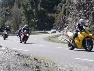 Passage du groupe sur la Corniche des Cévennes