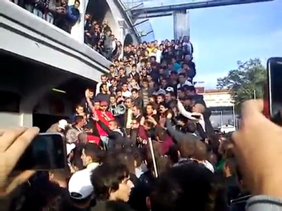 Triaud s'est excuse au supporters du virage sud , live