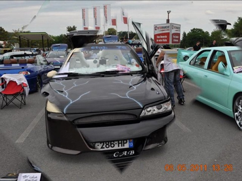 Meeting de la ville CAMBRONNE LES RIBECOURT organisée par le club Flach Tunin Car