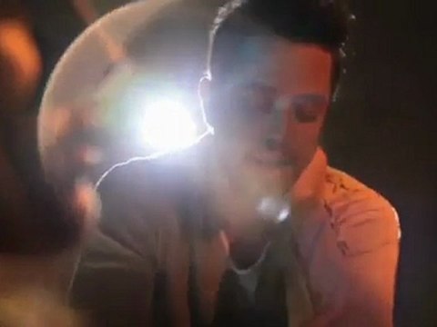 Murat Boz - Aşklarım Büyük Benden / 2011 Yeni Albüm - RadioSamanyolu.Com