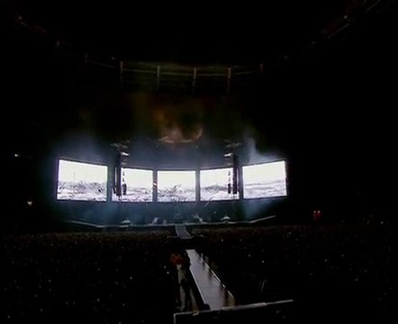 Indochine Intro L'aventurier au Stade de France