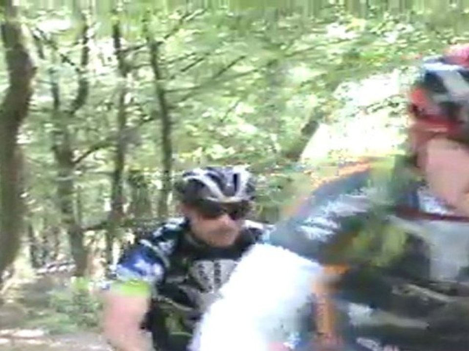 Raid des géants 2011   km 23 Tête de course 2