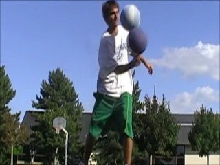 lil ouf freestyle basketball