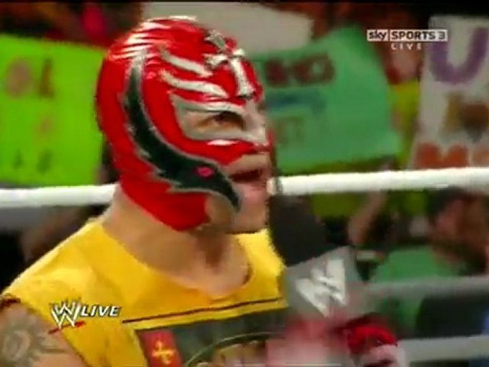 WWE Raw 9-5-2011 [1/9]