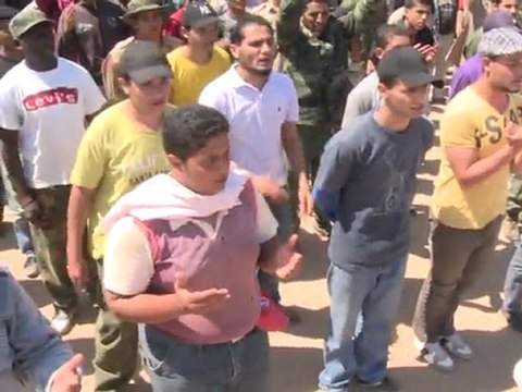 Libye: à Benghazi, les nouvelles recrues rebelles s'entrainent