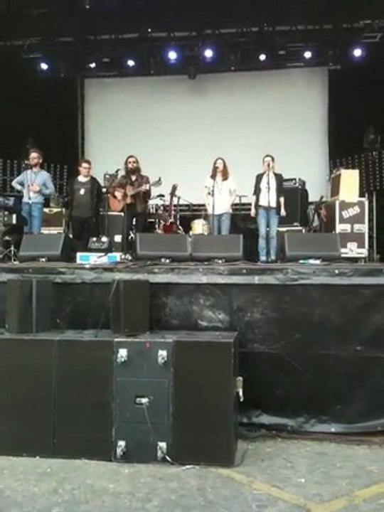 JP Nataf en répétition avant le concert Place de la Bastille le 10 mai 2011, pas si Innocents