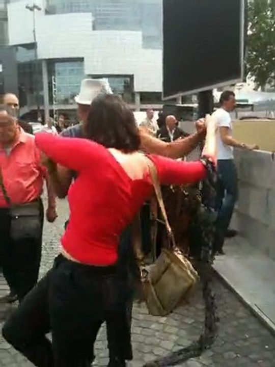 JP Nataf en répétition avant le concert Place de la Bastille le 10 mai 2011