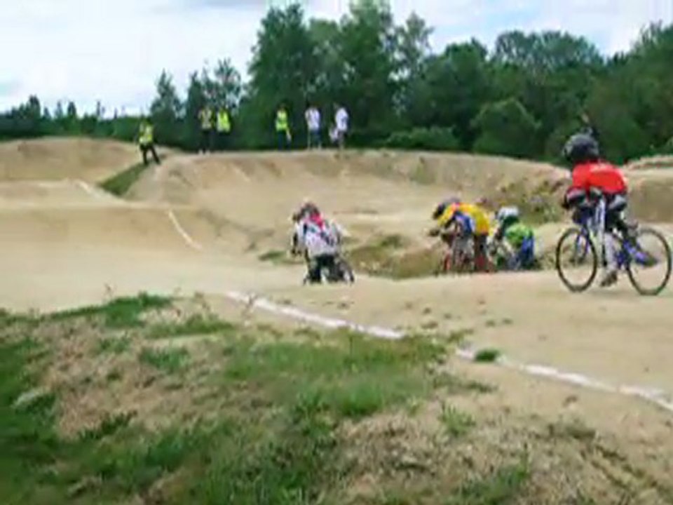 Départ Etienne dernière manche BMX