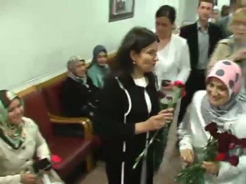 NİMET ÇUBUKÇU MEDICAL PARK SULTANGAZİ HASTANESİ’Nİ ZİYARET ETTİ