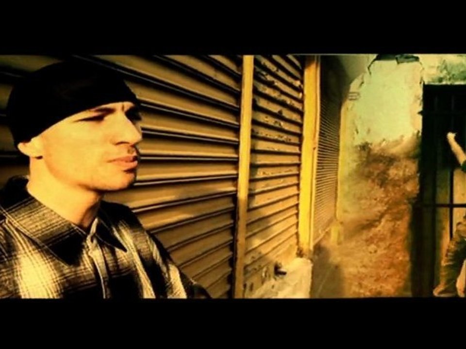 "STREETLIVE" MALLUNE featuring ALIEN (6SENS,XPLOSIF CLICK)