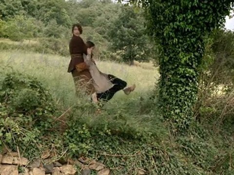 BANDE ANNONCE - Derrière les murs avec Laetitia Casta (sortie le 6 juillet)